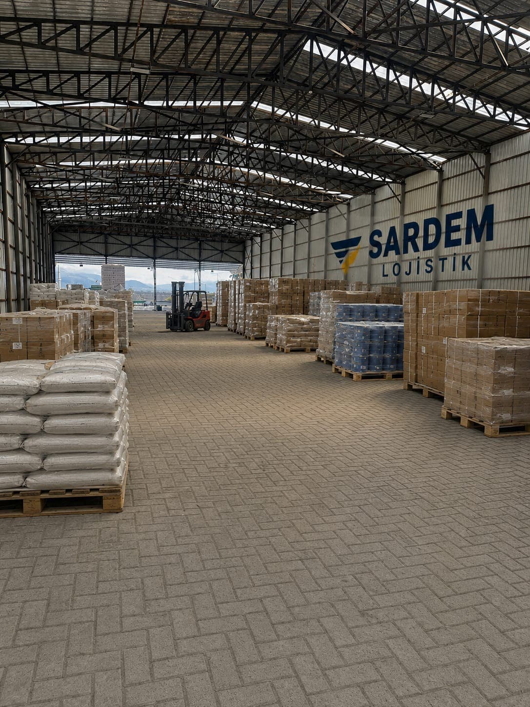 Sardem Lojistik depolama tesisi